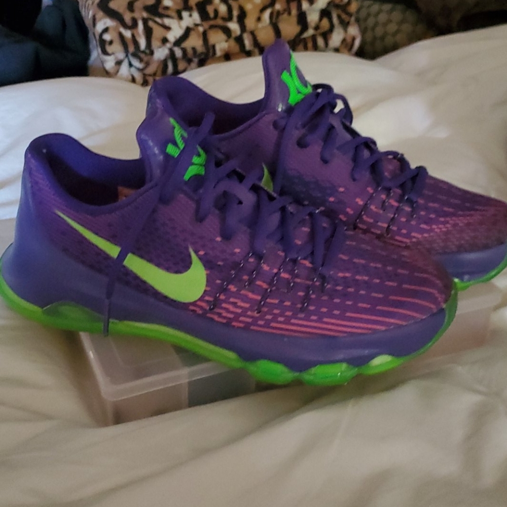 Nike Sneakers